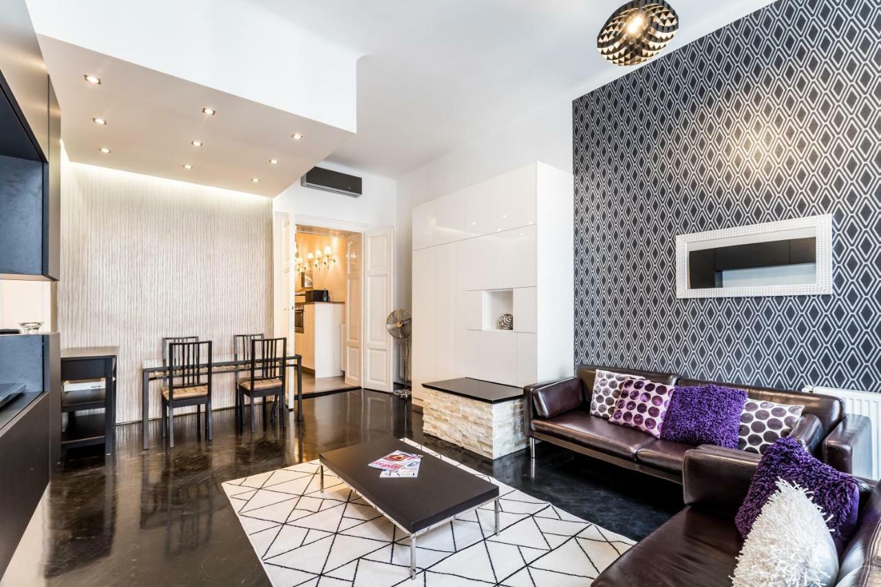 Bpr B&W Elegant Home Budapest Esterno foto