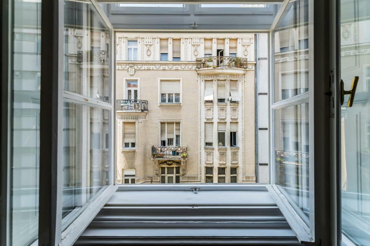Bpr B&W Elegant Home Budapest Esterno foto