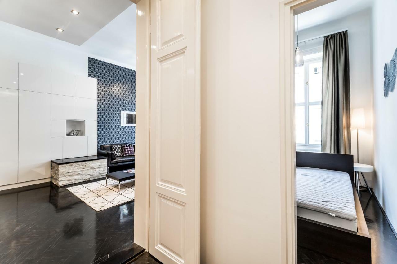 Bpr B&W Elegant Home Budapest Esterno foto